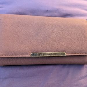 Wallet with many compartments